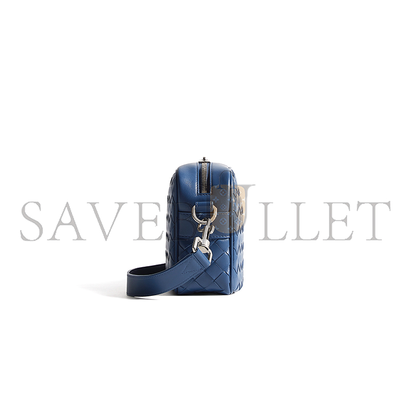 BOTTEGA VENETA SMALL INTRECCIATO CAMERA BAG 755923V2HL14017 (24.5*15*6cm)